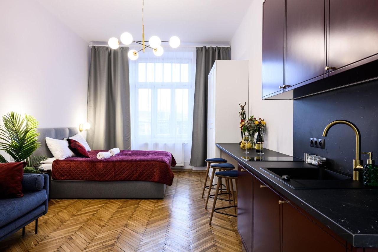 Unique Style Apartments Old Town - 25 Min From The Airport - By Homelike Krakow Exterior photo