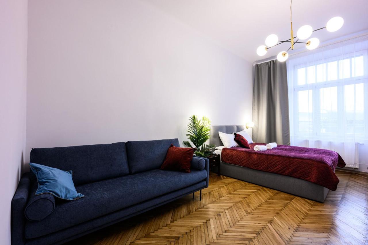 Unique Style Apartments Old Town - 25 Min From The Airport - By Homelike Krakow Exterior photo